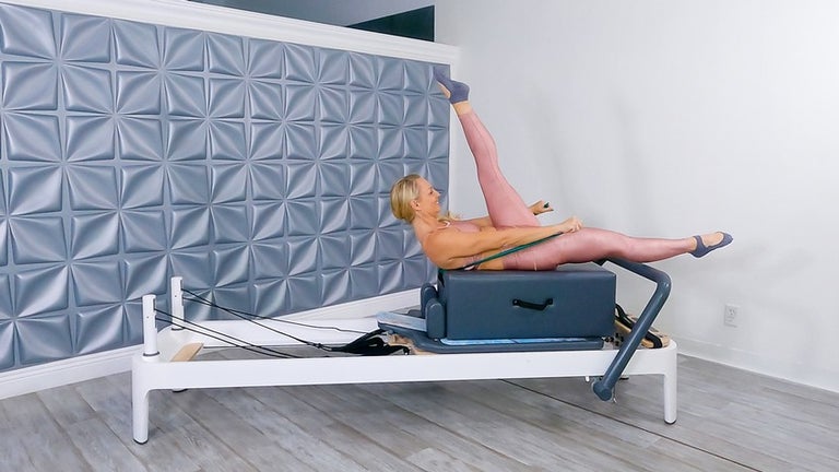 Full-Body Reformer Flow Image